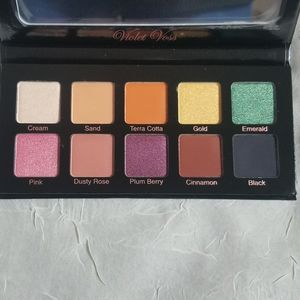 Violet Voss Essentials Pro Series Palette